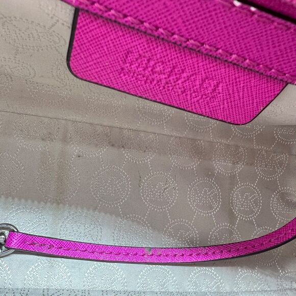 Michael Kors Selma Studded Saffiano Messenger Crossbody Bag Hot Pink/Silver - Picture 12 of 14